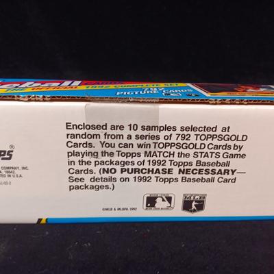 BOX OF 1992 TOPPS BASEBALL CARDS