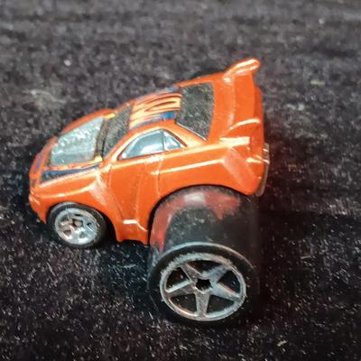 HOT WHEELS FATBAX B-MACHINE & 2 PLYMOUTH BARRACUDAS