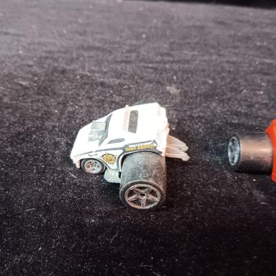 HOT WHEELS FATBAX B-MACHINE & 2 PLYMOUTH BARRACUDAS