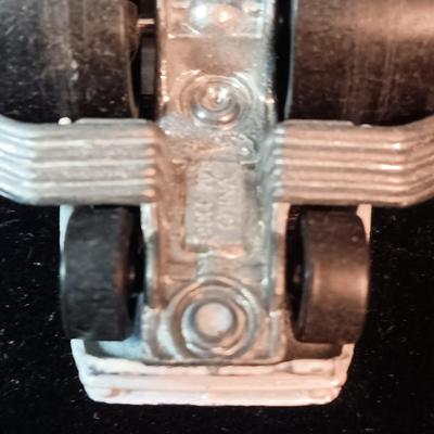 HOT WHEELS FATBAX B-MACHINE & 2 PLYMOUTH BARRACUDAS