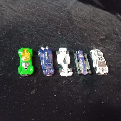 5 HOT WHEELS FROM EARLY 2000's