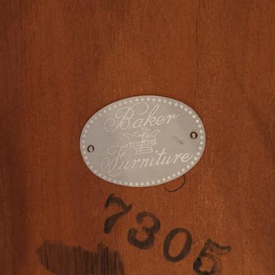 Baker Furniture Queen Anne Solid Walnut Petite Drop Leaf Tea Table