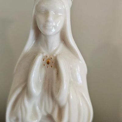 2 MARY Madonna Porcelain figurines that play music!