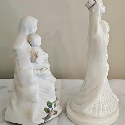 2 MARY Madonna Porcelain figurines that play music!