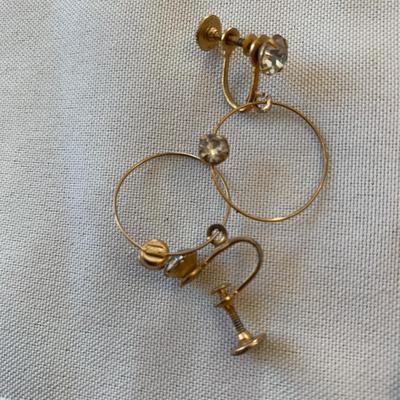 Collection of 4 Vintage screw on earrings