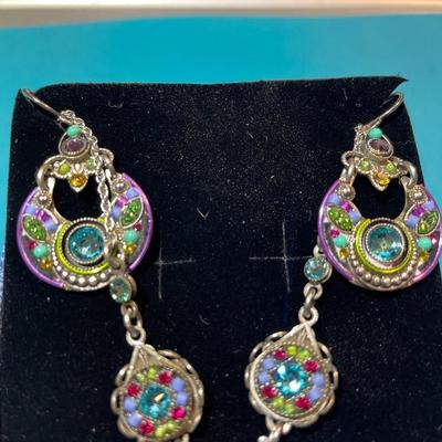 FIREFLY Dainty Swarovski Crystal Necklace & Earrings Set w/Adjustable Necklace in VG Preowned Condition.