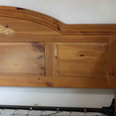 Wood Trundle Bed