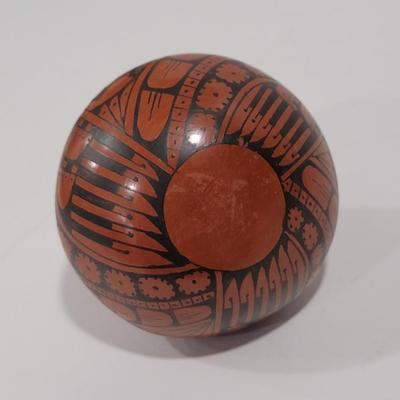 Small Native American Hnadmade vase