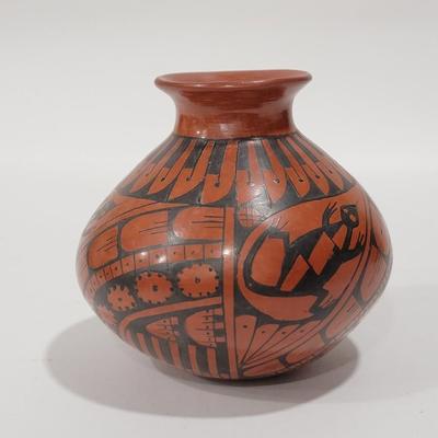 Small Native American Hnadmade vase