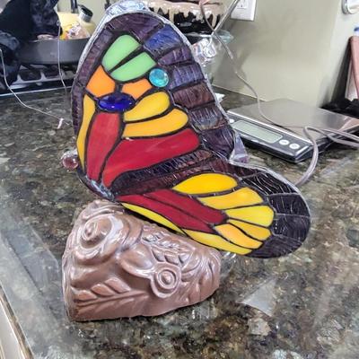 Butterfly stained glass lamp working