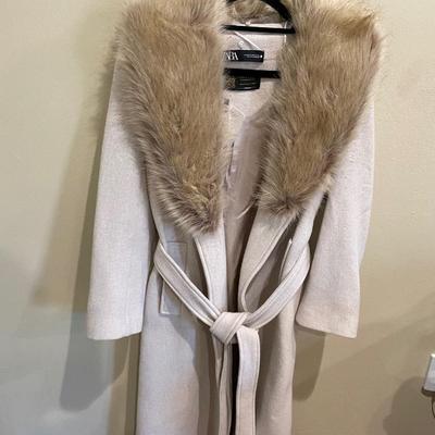 Zara/Manteco coat with removable faux fur collar - xs