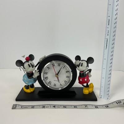 -98- CLOCK | Mickey Mouse & Minnie Mouse Desk Clock