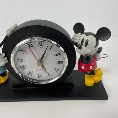 -98- CLOCK | Mickey Mouse & Minnie Mouse Desk Clock