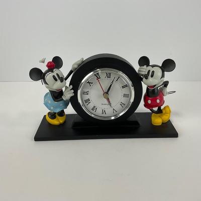 -98- CLOCK | Mickey Mouse & Minnie Mouse Desk Clock