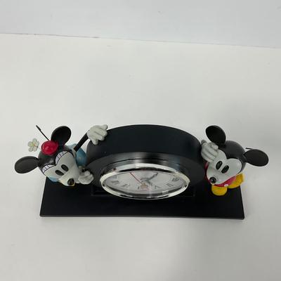 -98- CLOCK | Mickey Mouse & Minnie Mouse Desk Clock