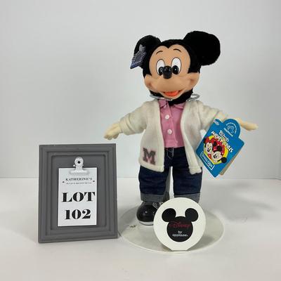 -102- COLLECTIBLE | Sock Hop Applause Figure & Stand