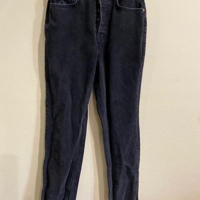 Grlfrnd - the Cassidy - mid rise straight - size 23