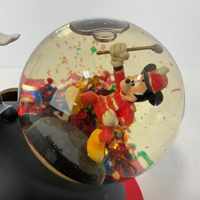 -115- HOME | Mickey Mouse March Ears Club | Musical Water Snow Globe