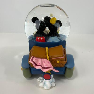 -116- HOME | Mickey & Minnie Disneyland Resort Paris | Snow Musical Globe Car