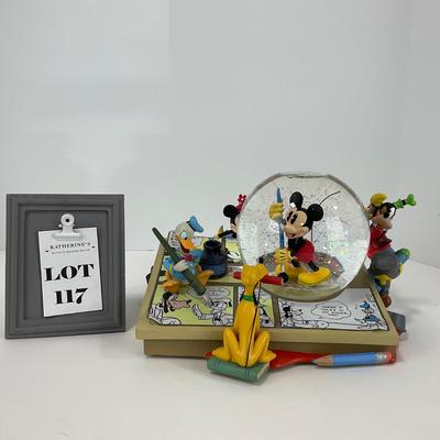 -117- HOME | Disney Mickey & Friends Comic Strip Artists | Mickey Mouse March Snow Globe