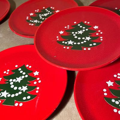 Waechtersbach Red Christmas Tree 8 Salad plates