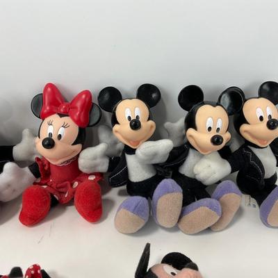 -128- COLLECTIBLE | Assorted Mix Of Miniature Mickey & Minnie Mouse Plush