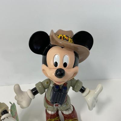 -129- COLLECTIBLE | Mickey & Minnie Mouse Safari Figures