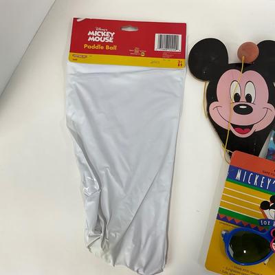 -143- COLLECTIBLE | Mickey Mouse Paddle Balls & Sunglasses