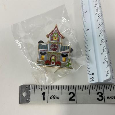 -146- COLLECTIBLE | Mickey Mouse Collector Pins