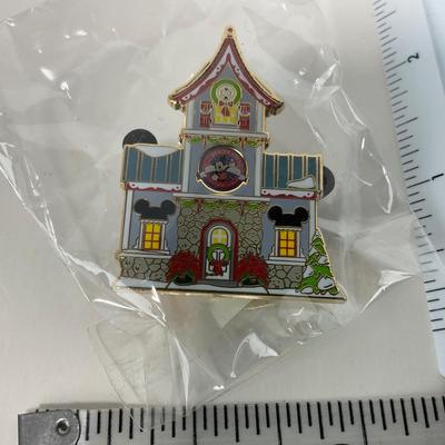 -146- COLLECTIBLE | Mickey Mouse Collector Pins