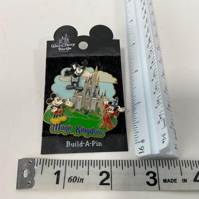 -146- COLLECTIBLE | Mickey Mouse Collector Pins