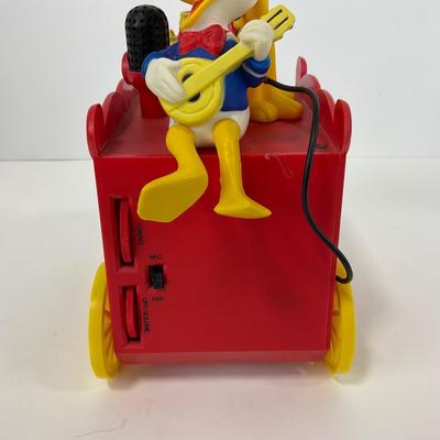 -148- TOYS | Vintage 1970â€™s Mickey Mouse Sing-A-Long Radio