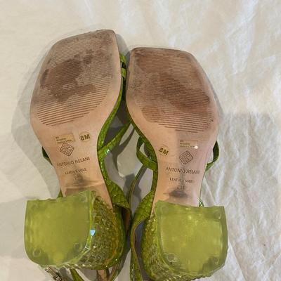 Antonio Melani - sz 8 pair green and lavender