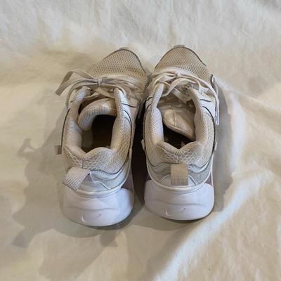 Nike low top 6.5