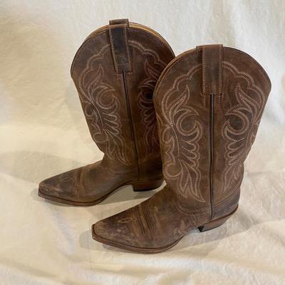 Shyanne boots USA - size 6 m