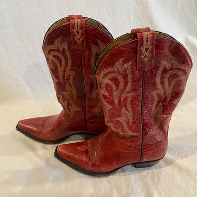 Shyanne Boots - Red 6.5 B