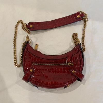 Guess purse