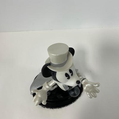-160- ENESCO | â€œBaby Youâ€™re The Topâ€ Figure