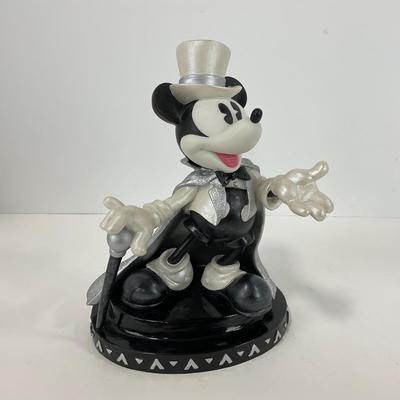-160- ENESCO | â€œBaby Youâ€™re The Topâ€ Figure