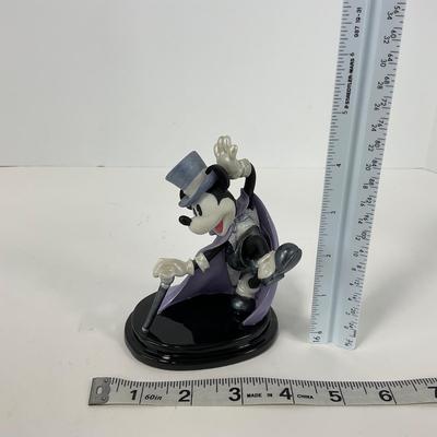 -161- ENESCO | â€œYouâ€™re The Topsâ€ Figure