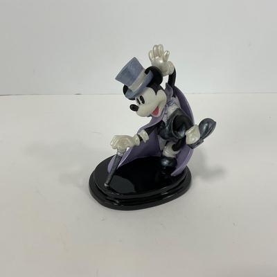 -161- ENESCO | â€œYouâ€™re The Topsâ€ Figure