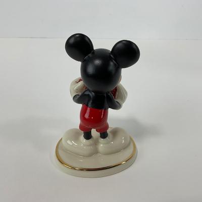 -167- LENOX | Disney â€œLove Struckâ€ Mickey Mouse Figure