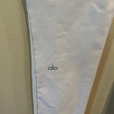 Alo sweatshirt and leggings - size xs