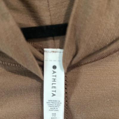 New Athlea shirt - brown xxs