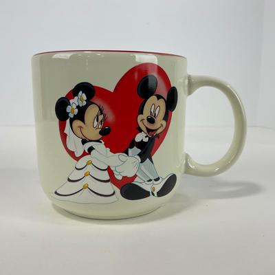 -179- COLLECTIBLE | Mickey & Minnie Mouse Mug & Wall Hanger