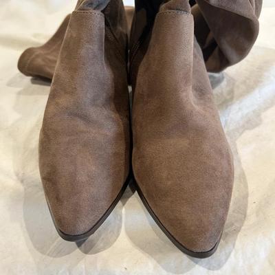 Steve Madden beige suede boots - size unmarked - appears to be 6