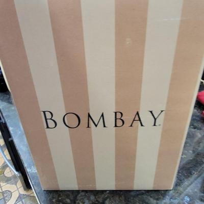 1998 set of 8 Bombay Dramatic Goblets
