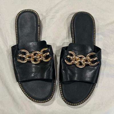 Black slide with chain - size 37 (6.5)