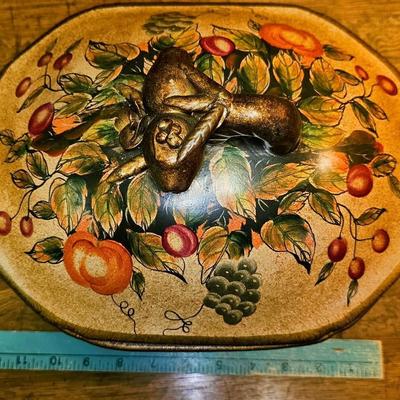 Decorative pot with lid, not for food