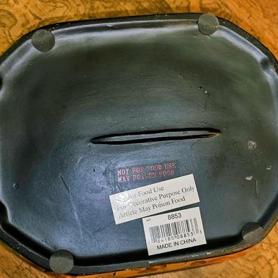 Decorative pot with lid, not for food